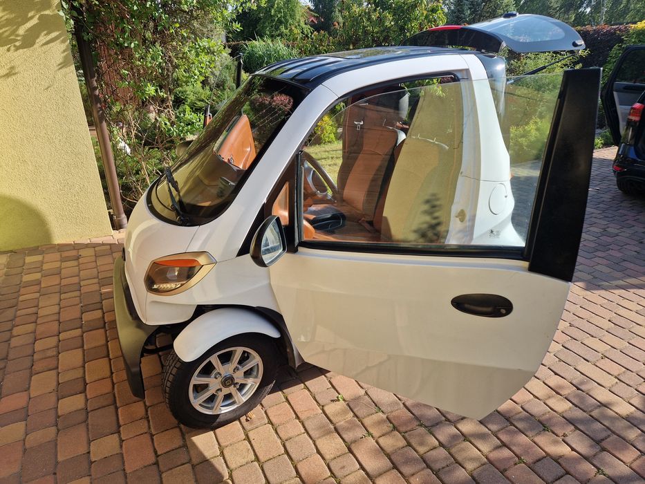 Skuter Elektryczny samochod lekki czterokołowy L6E