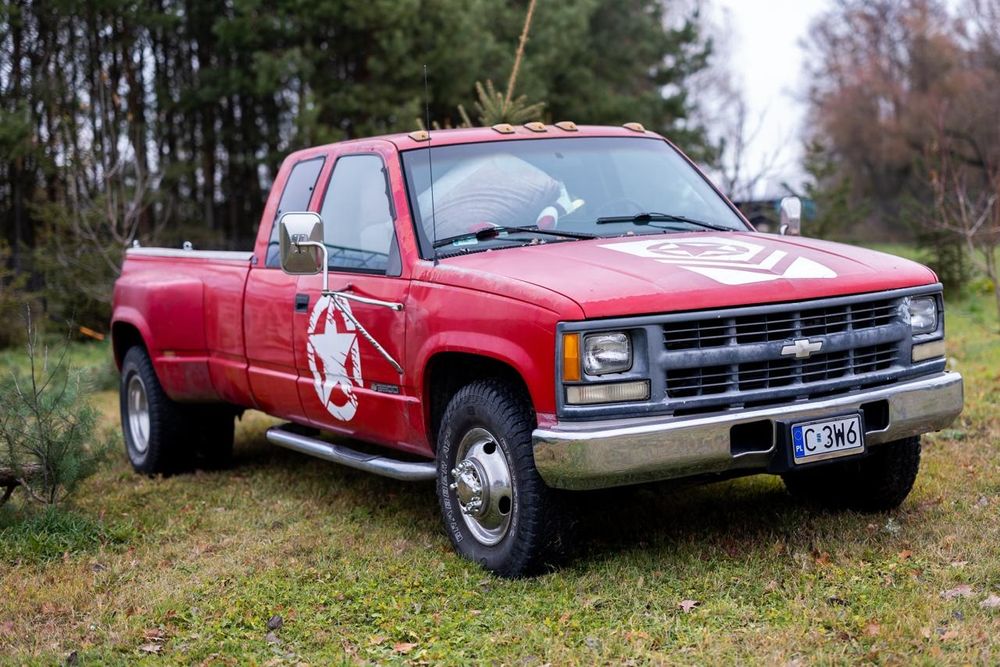 Chevrolet CK3500 6.5V8 diesel Hummer manual bliźniak