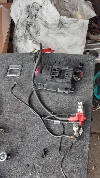 Klema bezpiecznik Mercedes w204