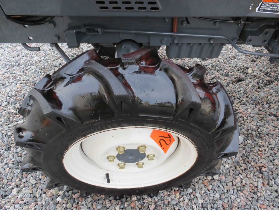 Трактор японський yanmar kubota