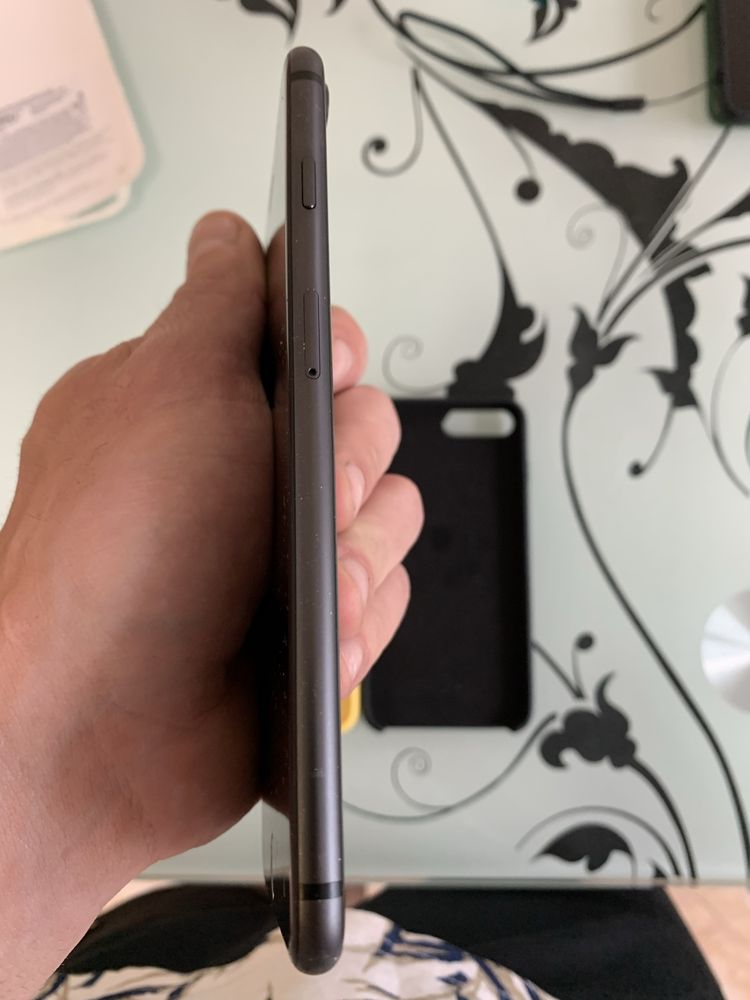 Iphone 8+ 64gb black
