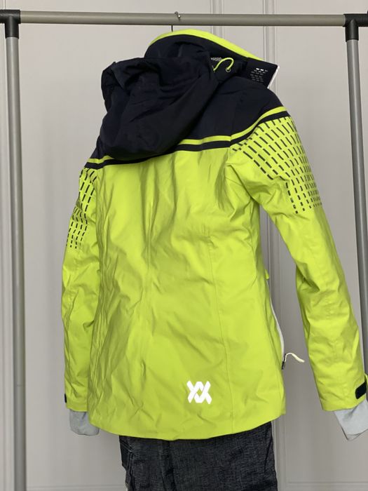 Лыжная куртка в отличном состоянии, р.ХS(34)