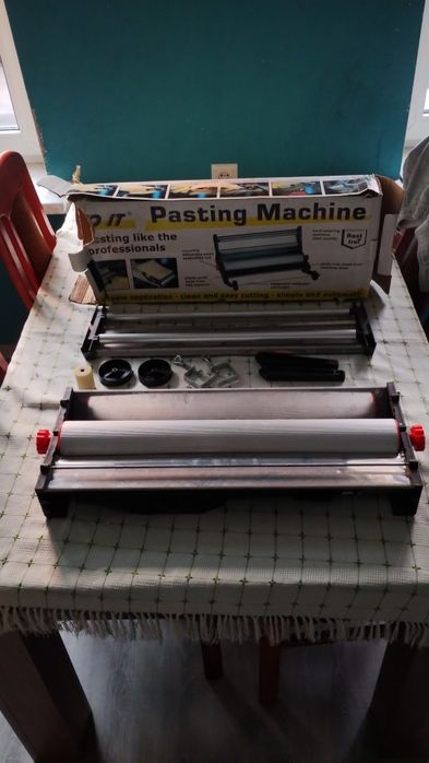 Maszynka do klejenia tapet