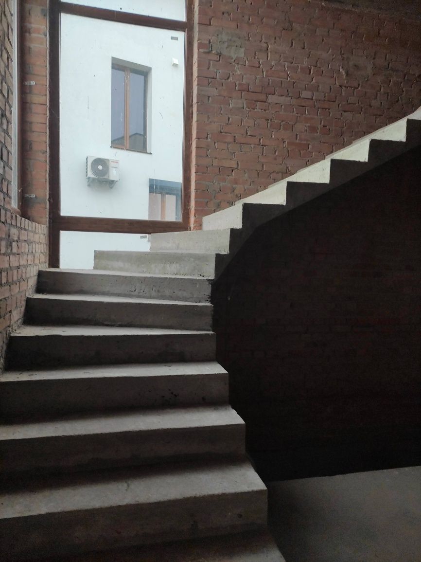 Продам  будинок, Великі Дмитровичи,Обухівський р-н,Київська обл.