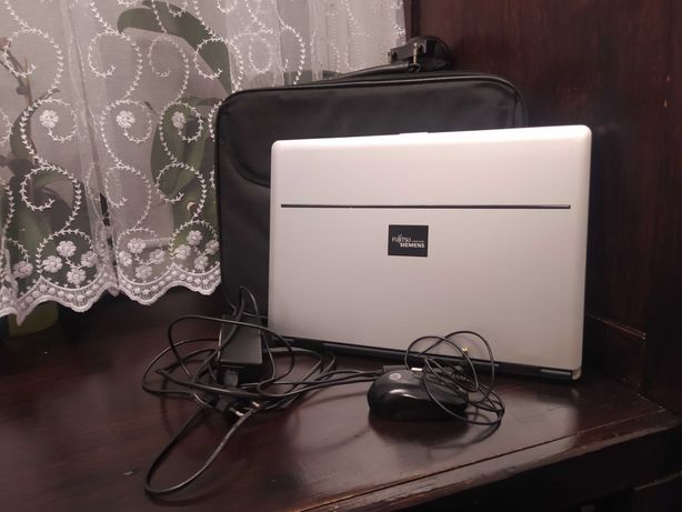 Lapto Fujitsu Siemens Amilo PI2515