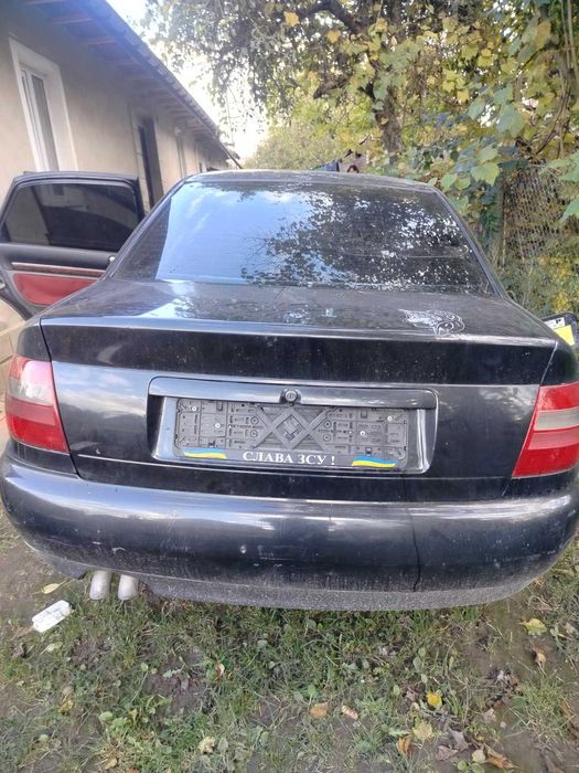 Продається ауді А4 після дтп