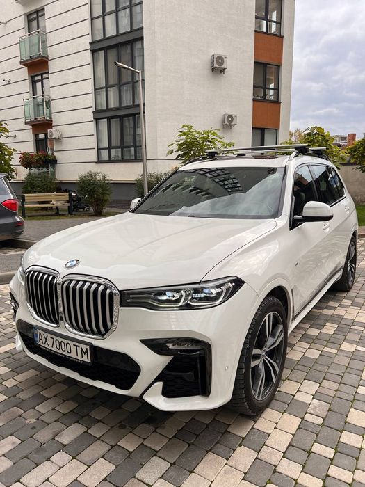 Продам BMW X7 2019 року, 30d в M-пакеті.

Пробіг: 99 000 км. Один влас