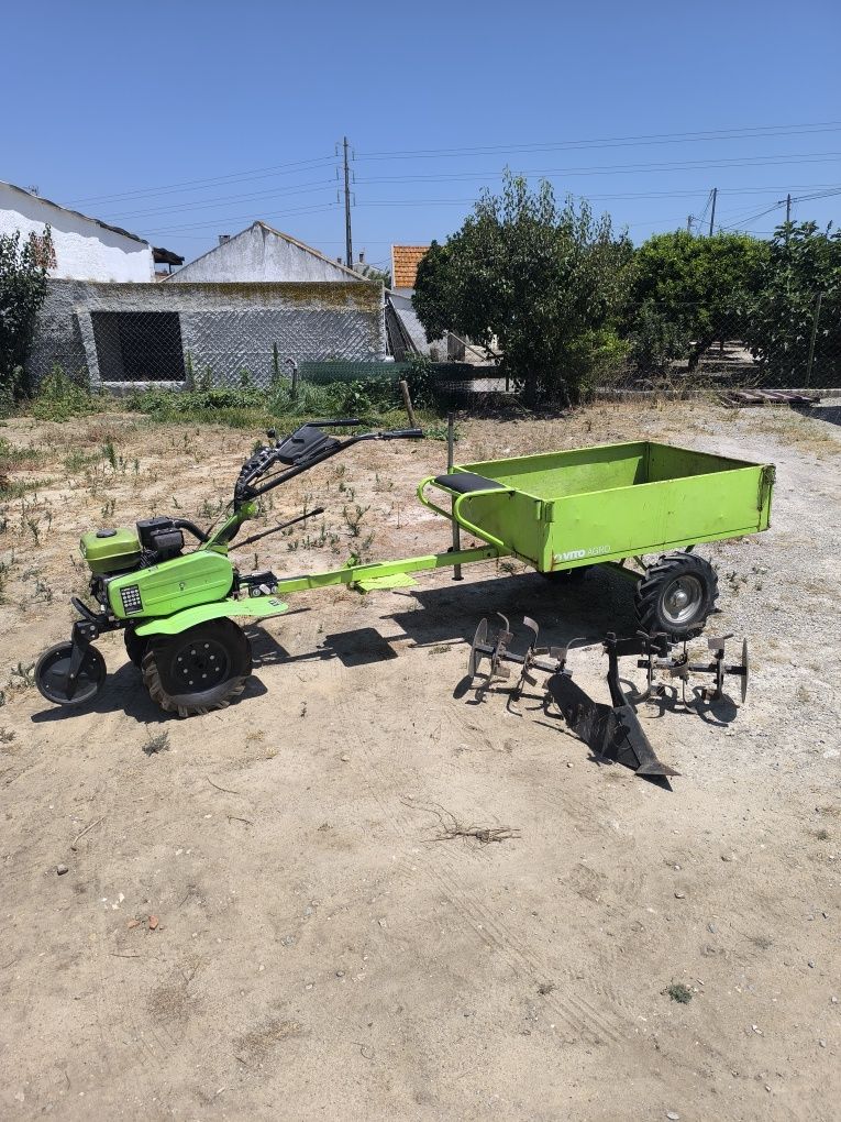 Moto Enchada Vito
