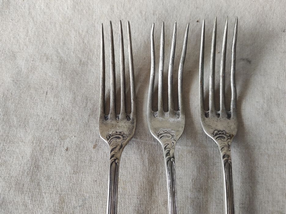 Stare widelce plater sygnowane St. Srebrzyński 3 sztuki