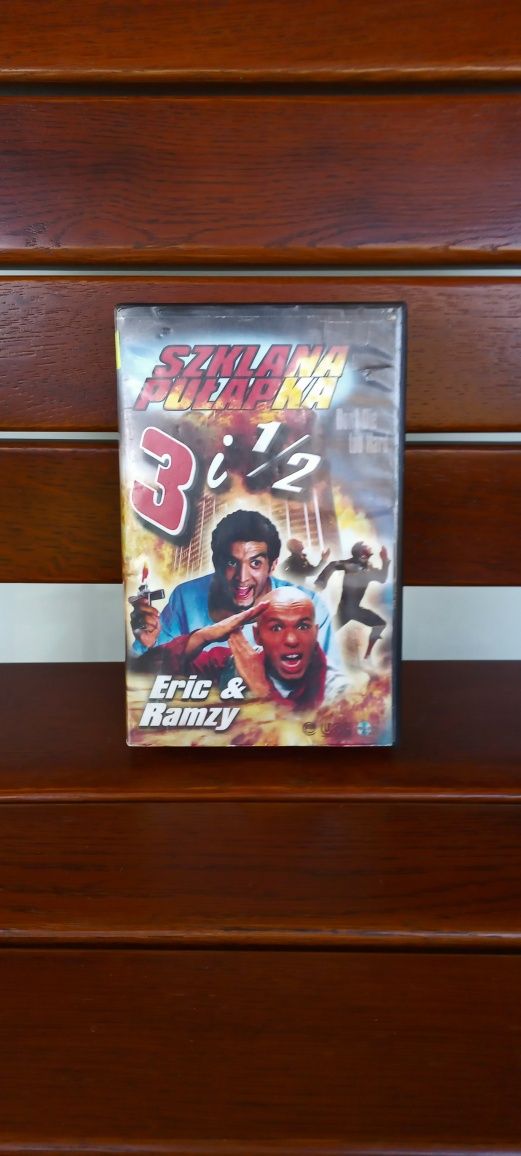 Kasety vhs oryginalne.  Szklana pułapka 3 i 1/2   vhs.