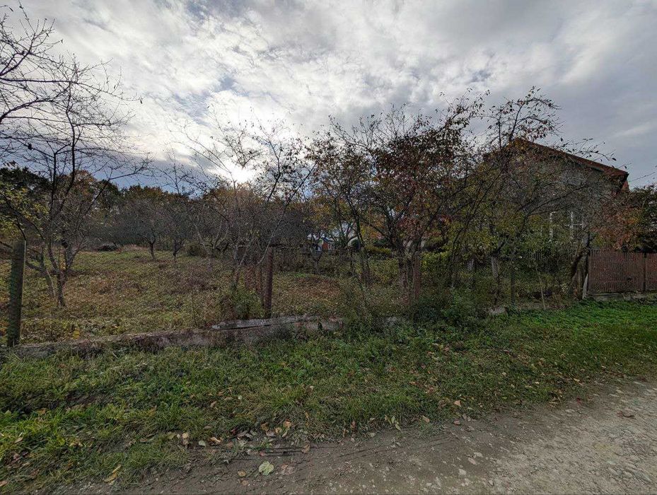 продаж ділянки під будівництво с.Посіч біля лісу