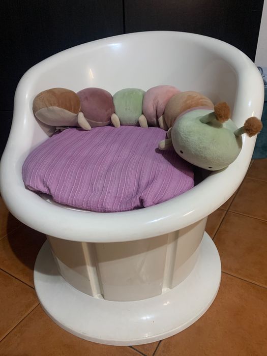 Poltrona IKEA com arrumação