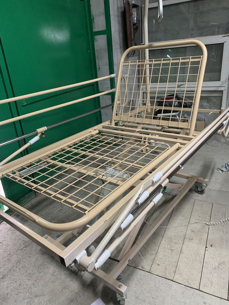 Продам ліжко функціональне, лікарняне