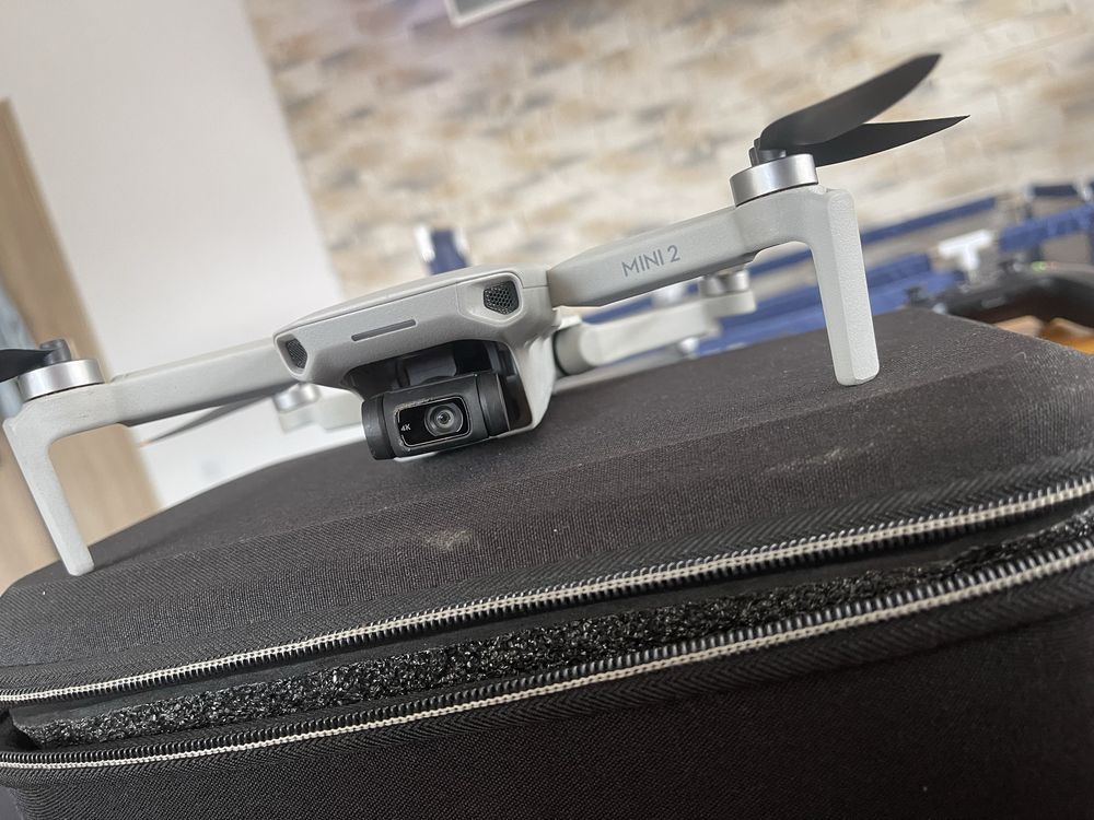 Dron dji 2 mini
