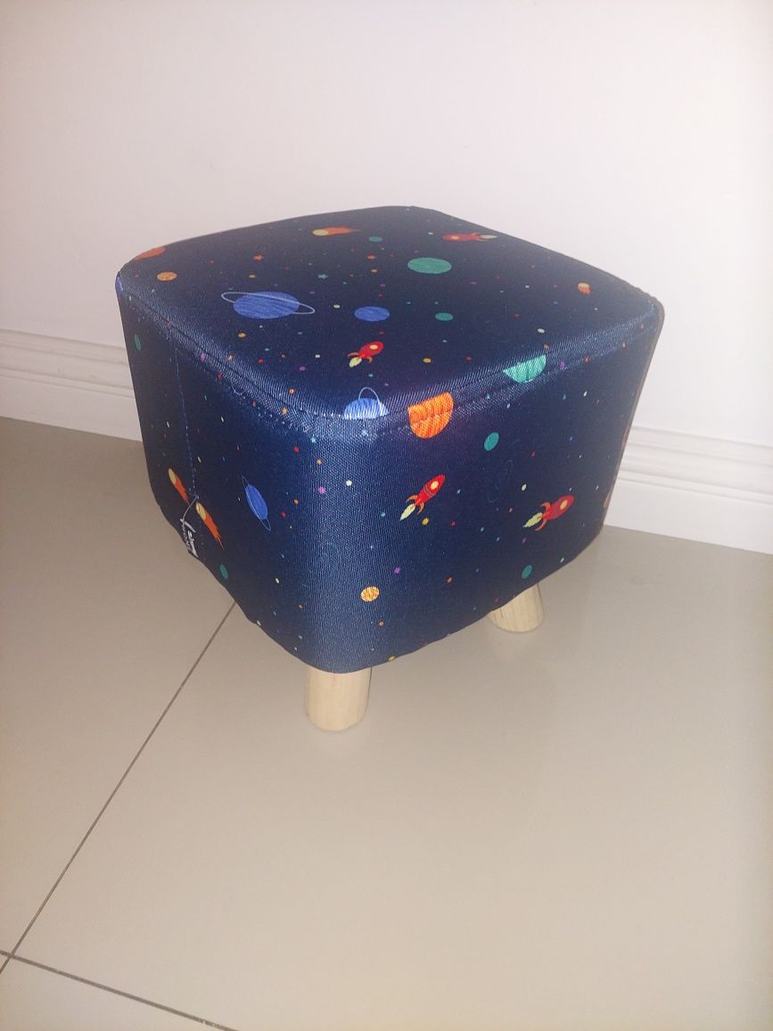 Mała pufka krzesełko taboret pokój dziecięcy