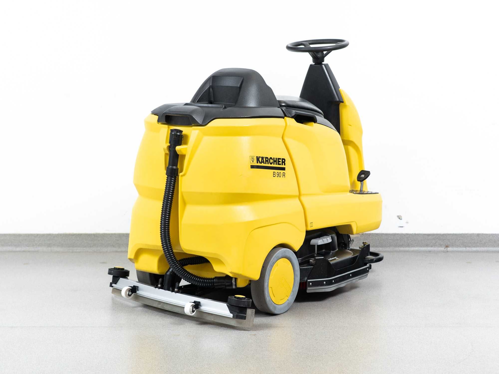 SZOROWARKA KARCHER B 90 R D75 NOWE BATERIE 2008r 211h 4500m²h 19000net