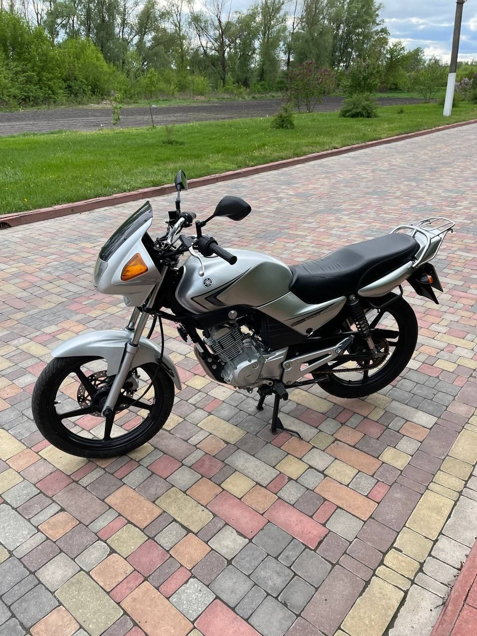 Мотоцикл  yamaha YBR 125