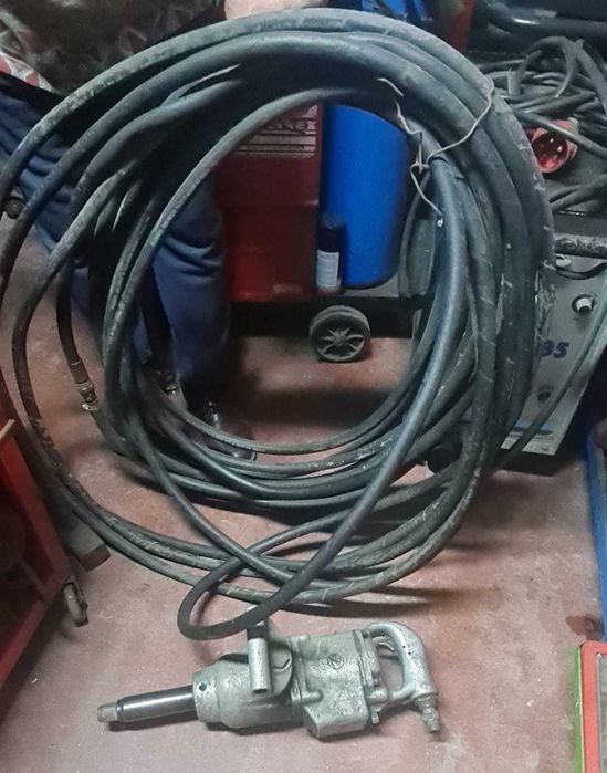 Maquina de desmontar pneus a ar com mangueira