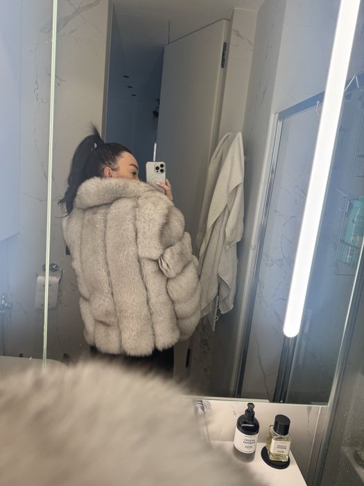 Naturalne futro z Norki Biało/Szare