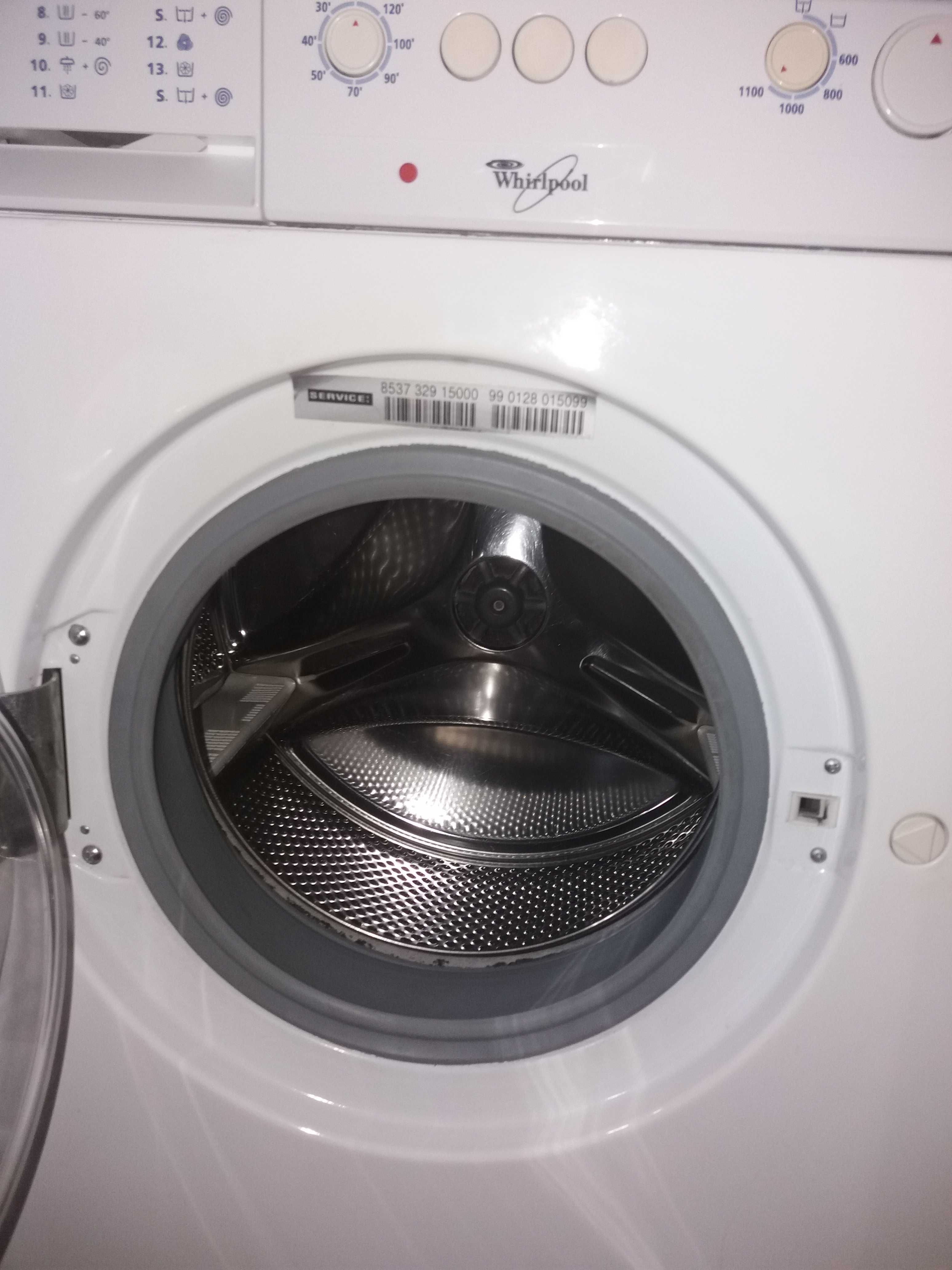 Maquina de lavar e secar roupa whirlpool de encastrar