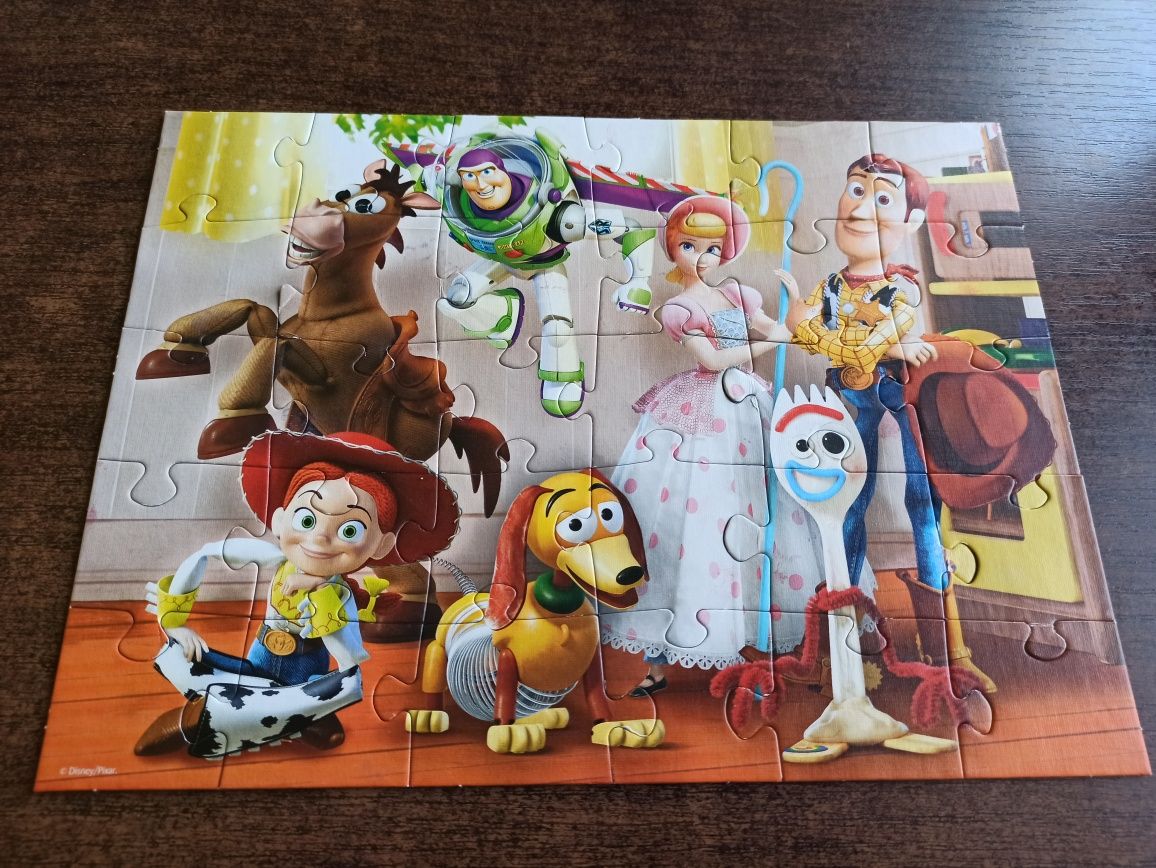 Puzzle toy story 4