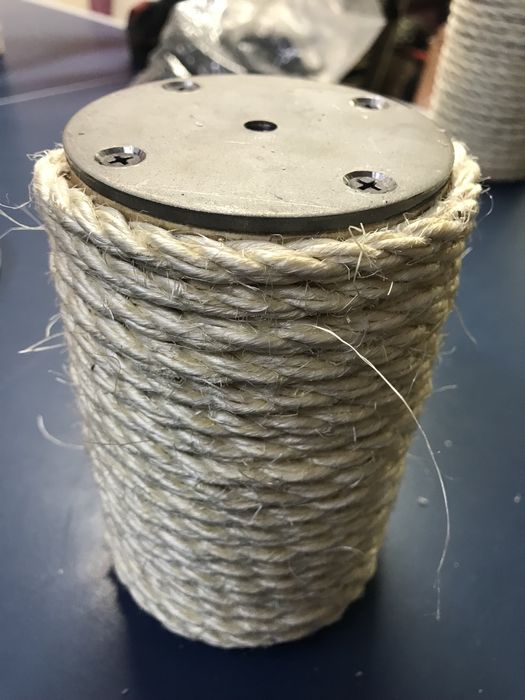 Słupek do drapaka dla kota