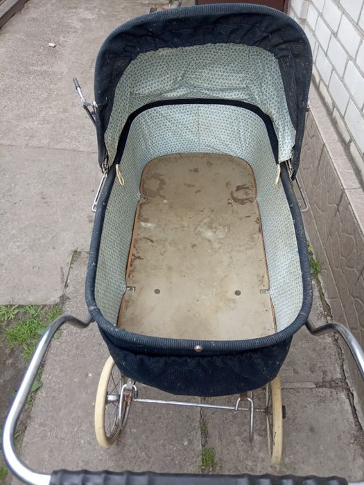 Продам детскую каляску