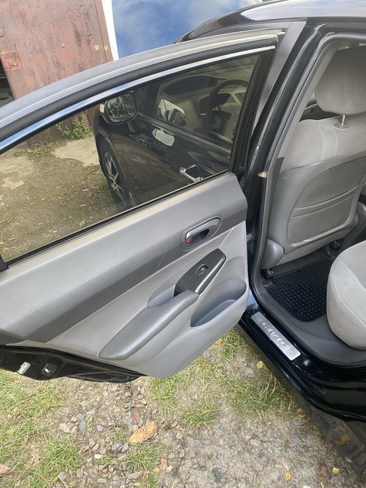 HONDA civik 1.8 автомат