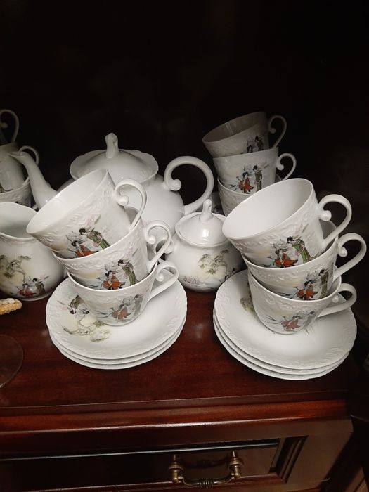 Serviço de chá de porcelana.