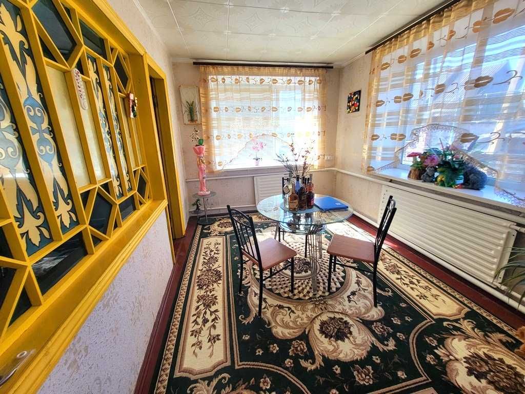 Продаж будинка, ТОРГ. Вул. Центральна, пригород Запоріжжя, 5 км.