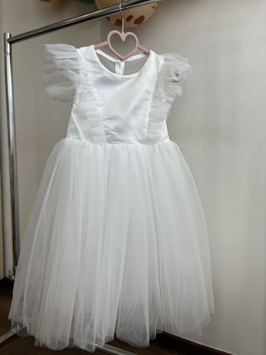 Сукня біла для дівчинки