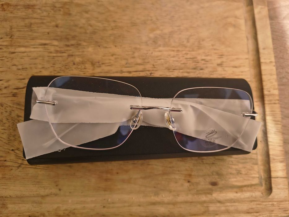 Oprawki okularów tytanowe