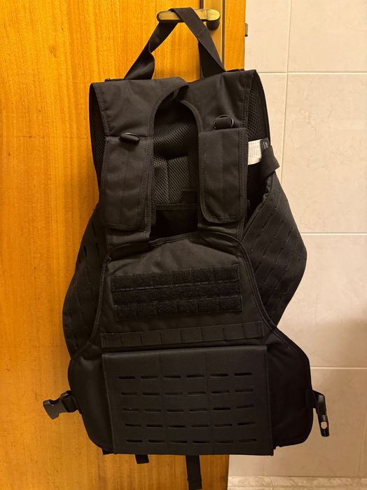 VENDO- Colete Tático Plate Carrier Laser-Cut – NOVO – Fardas de Elite