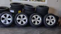 SKODA SuperB 17" NOWY KOMPLET 4szt. (Felgi Triton 17" + opony Pirelli)