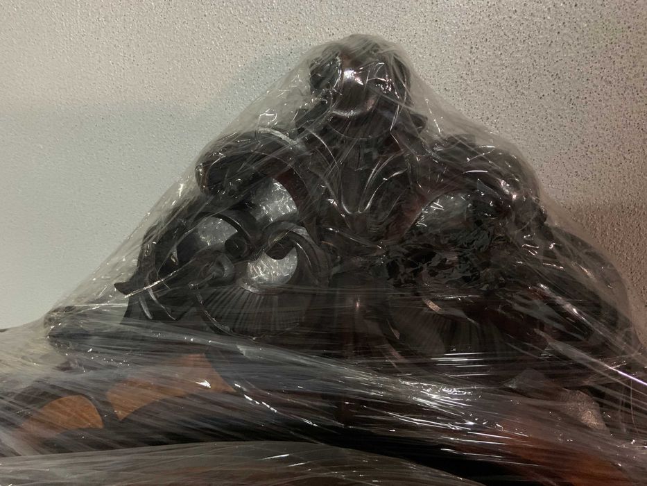 Cama de casal antiga