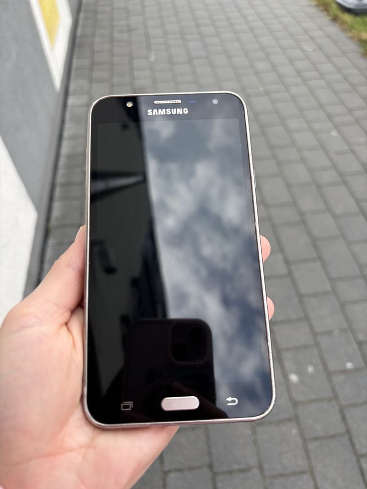 Samsung Galaxy J7 Nxt – Złoty – Stan dobry – 260 zł (do negocjacji)