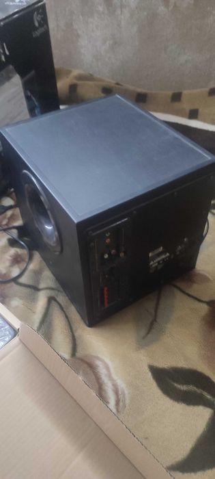 Продам Logitech z906