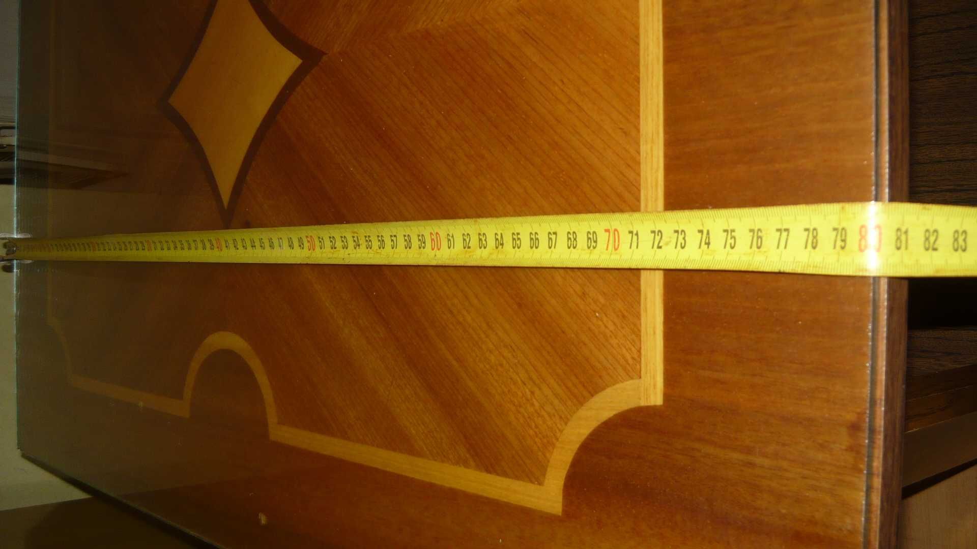 Stolik z intarsją 80x56x52 wys. na kółkach kawowy mała ława