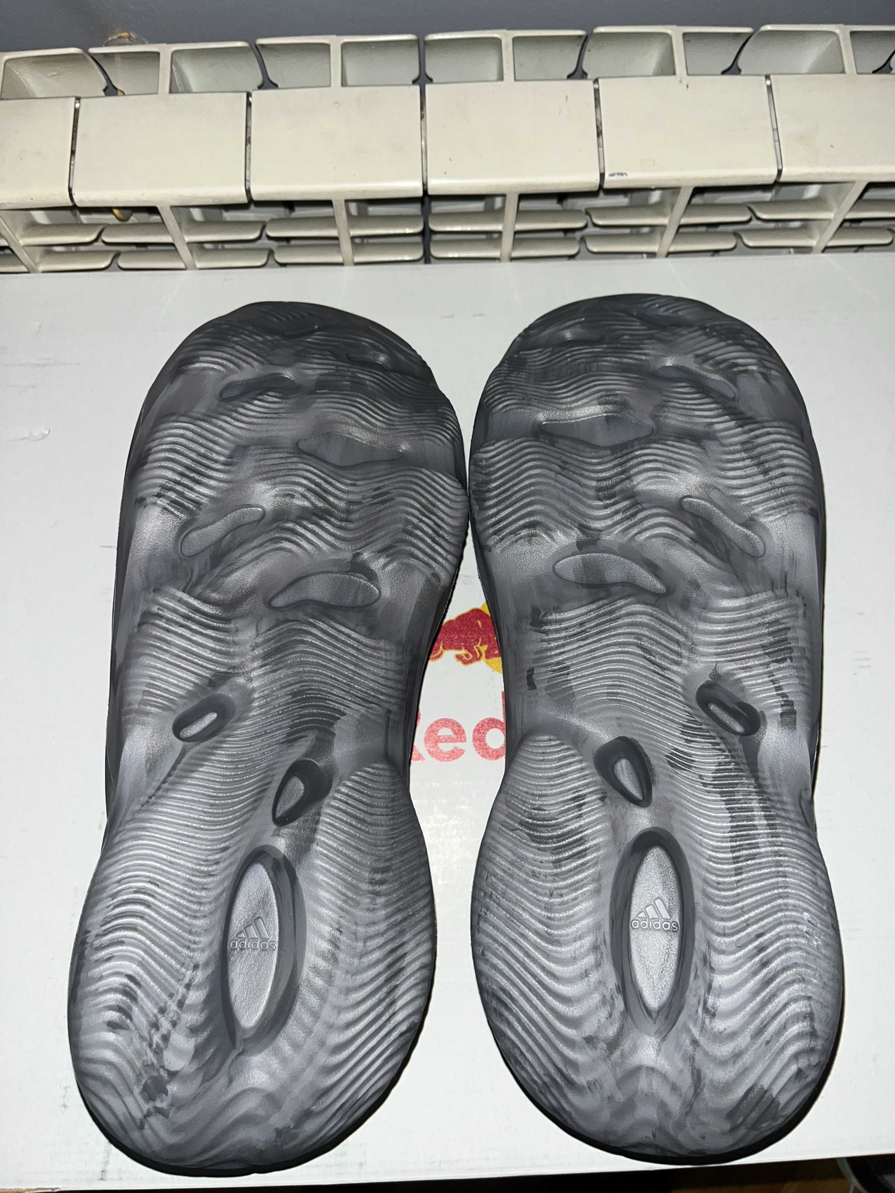 Adidas Yeezy Foam RNR MX Granite