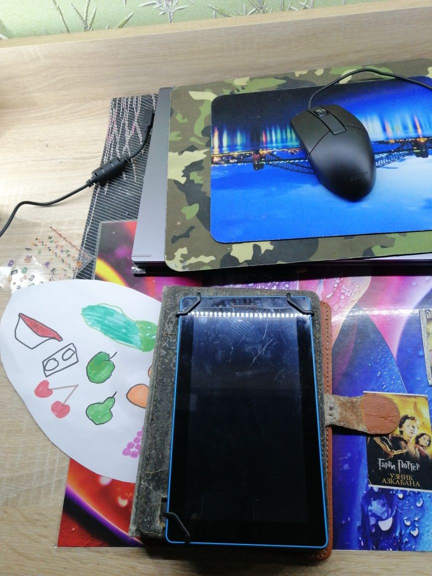 Планшет LENOVO TAB3 7Essential