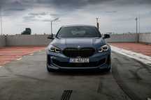 BMW Seria 1 M135i xDrive 306KM M-Performance, niski przebieg, prywatnie