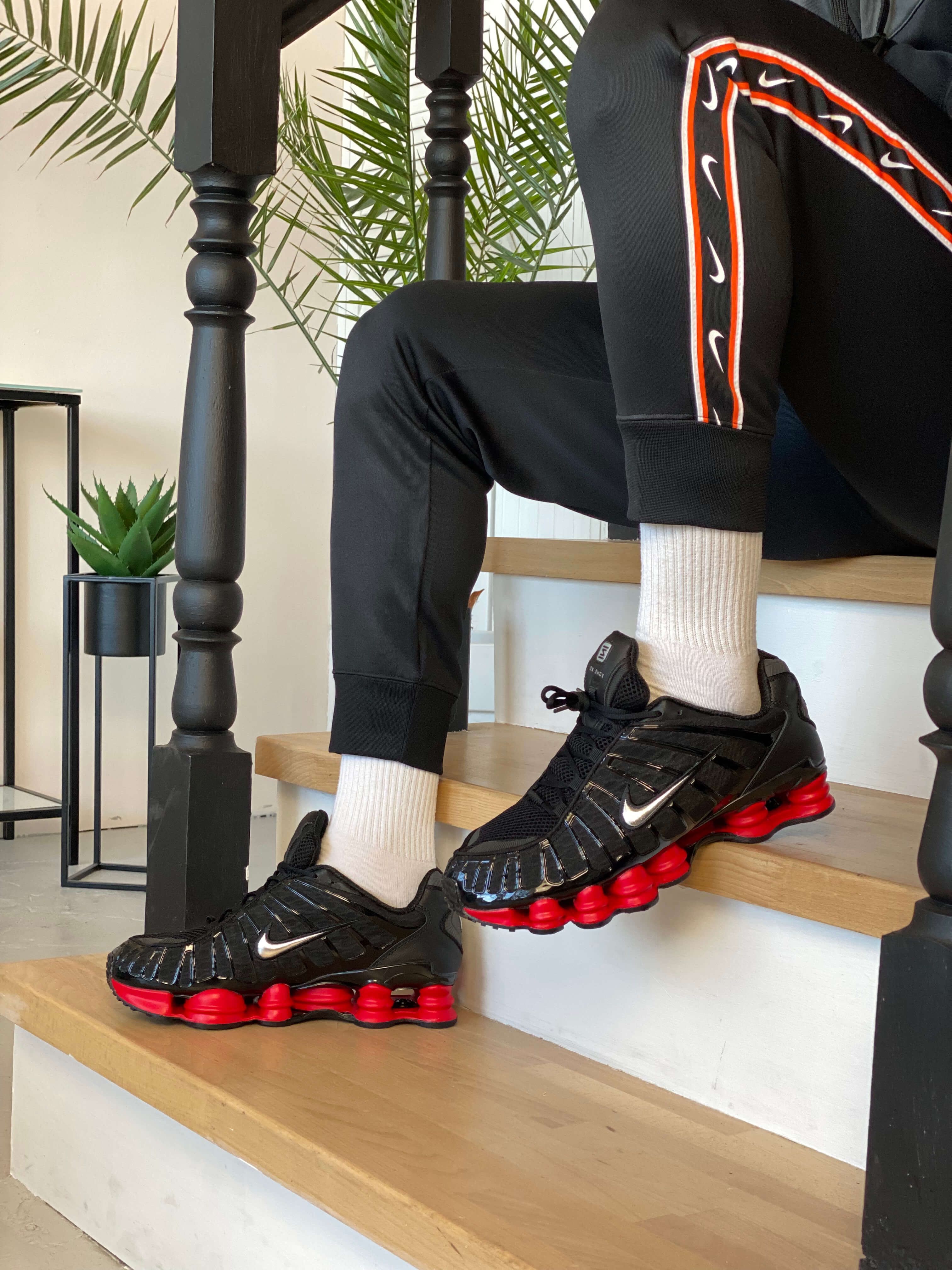 Мужские кроссовки Nike Air Max Shox TL Black Red / 40-45