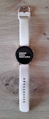 Samsung Galaxy Watch Active 2 smartwatch