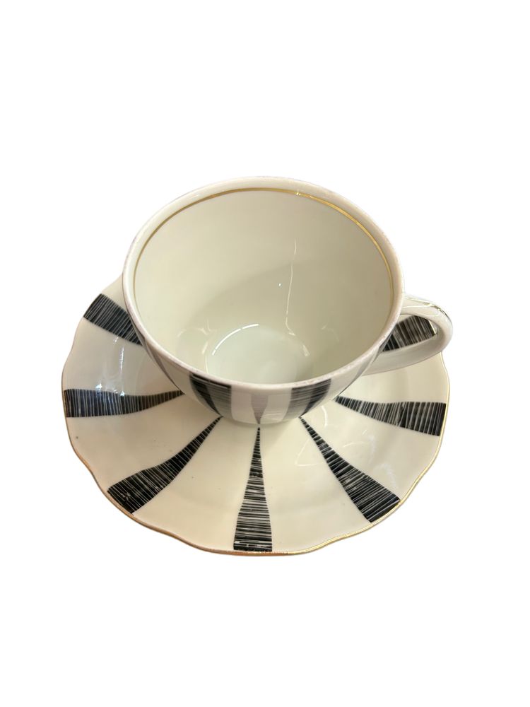 Porcelanowa filiżanka w paski Bułgaria nr.7892