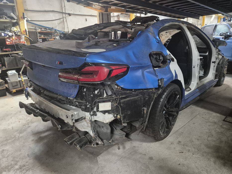 Vendo BMW M5 salvado 2018