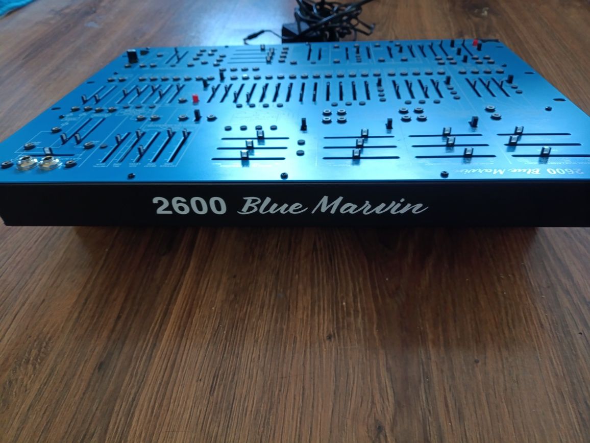 Syntezator Behringer 2600