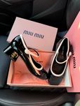 р36-41 Жіночі шкіряні туфлі Miu Miu Black