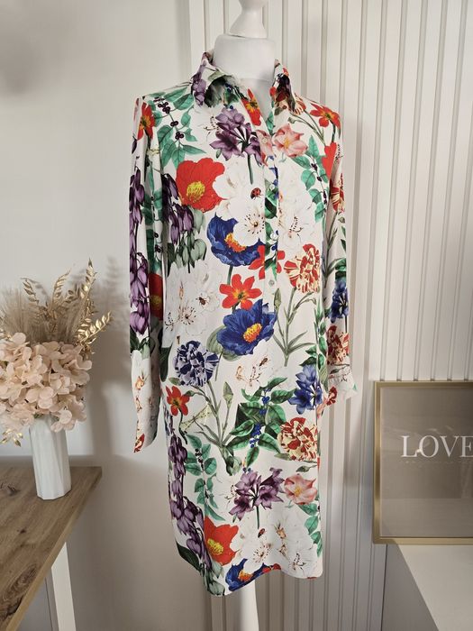 Zara sukienka 36 S biała kwiaty kolorowa prosta koszulowa guziki