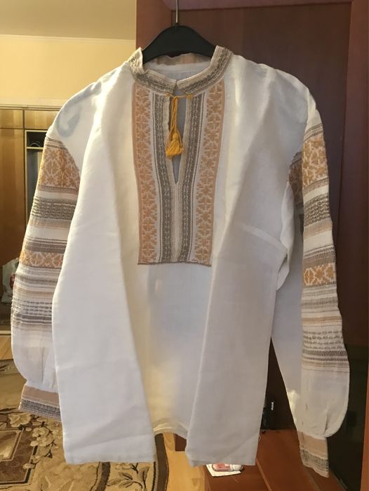 Ткана жіноча сорочка