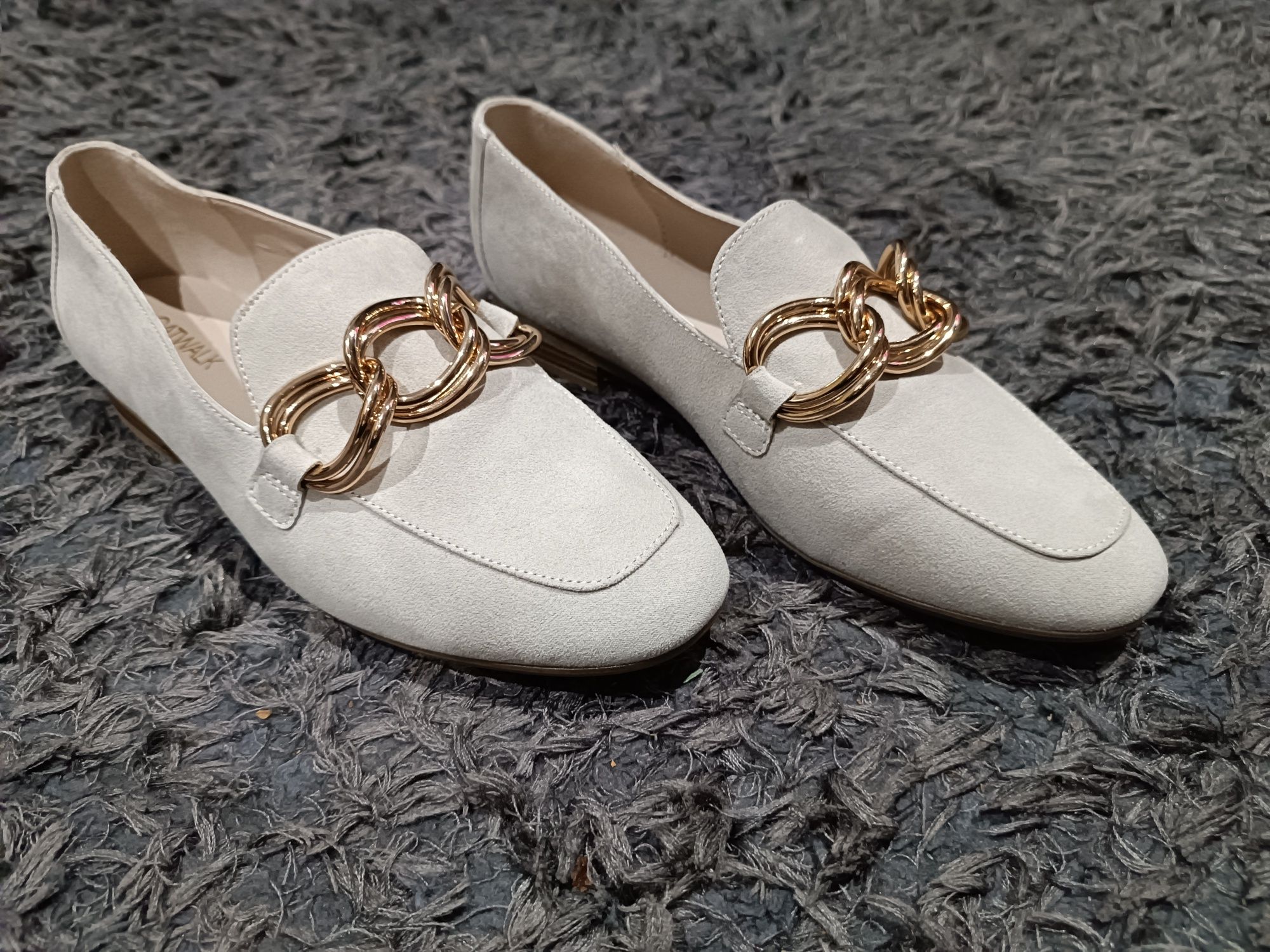 Buty damskie zamszowe 39